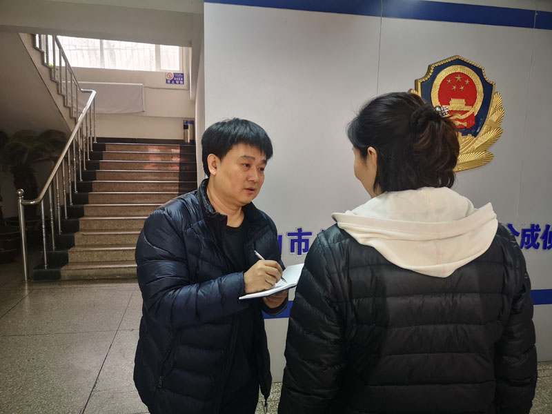 【今天我當(dāng)班】鞍山：女刑警變裝擒賊記