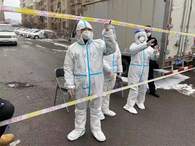 青春之花在抗疫“前線”綻放 (6)