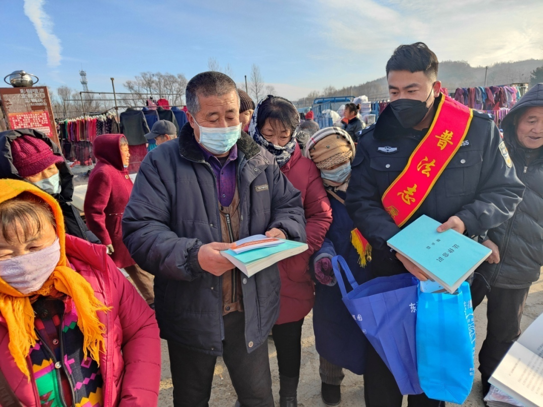 1222102203-bfb2dd8f27b25542a626138bea84d23d