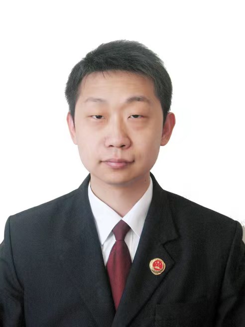 沈陽市沈河區(qū)人民檢察院第一檢察部副主任、二級檢察官 張泓祥 