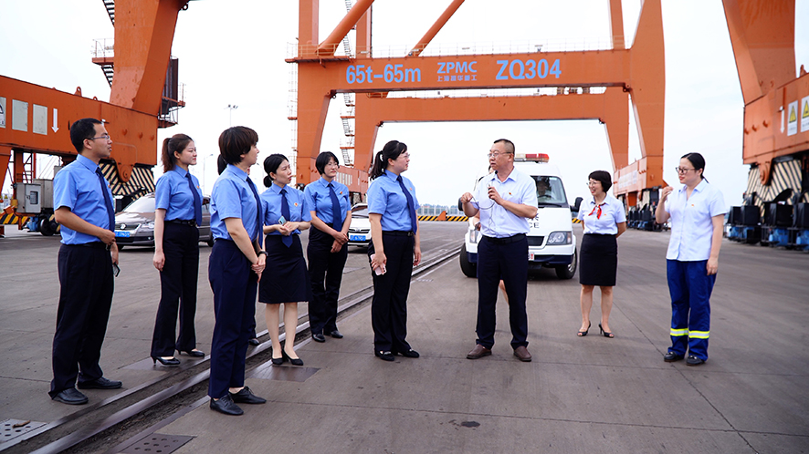 第一檢察部走訪企業(yè)。