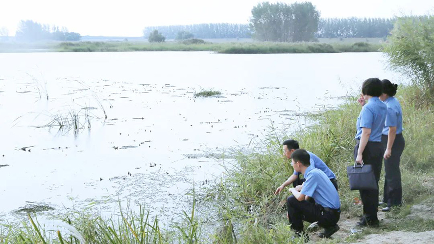 檢察官前往案發(fā)地回訪生態(tài)恢復(fù)情況