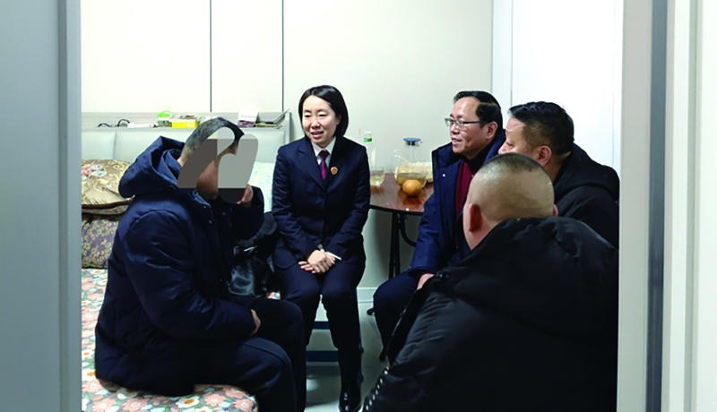 頭題圖，深入了解曹某目前情況